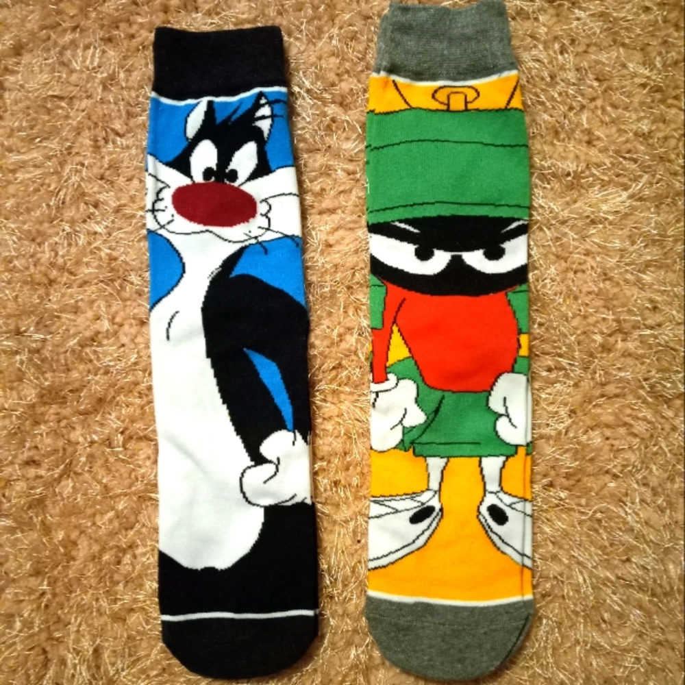 NWT 2 PAIR CARTOON SOCKS